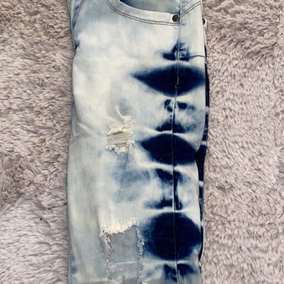 VIP JEANS - Picture 3 of 5